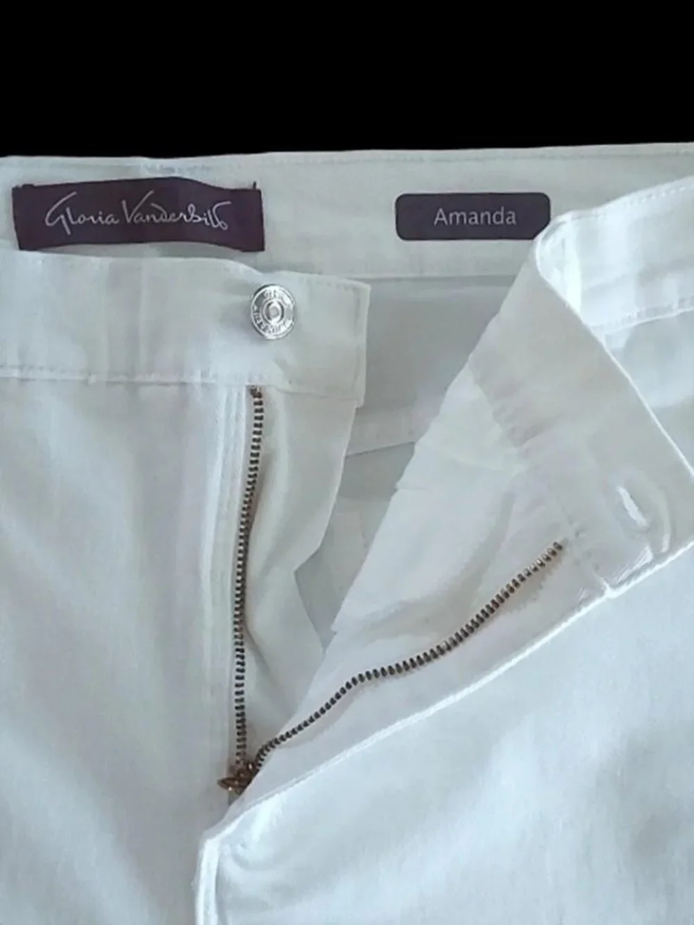 Gloria Vanderbilt Amanda Jeans - Picture 4 of 6